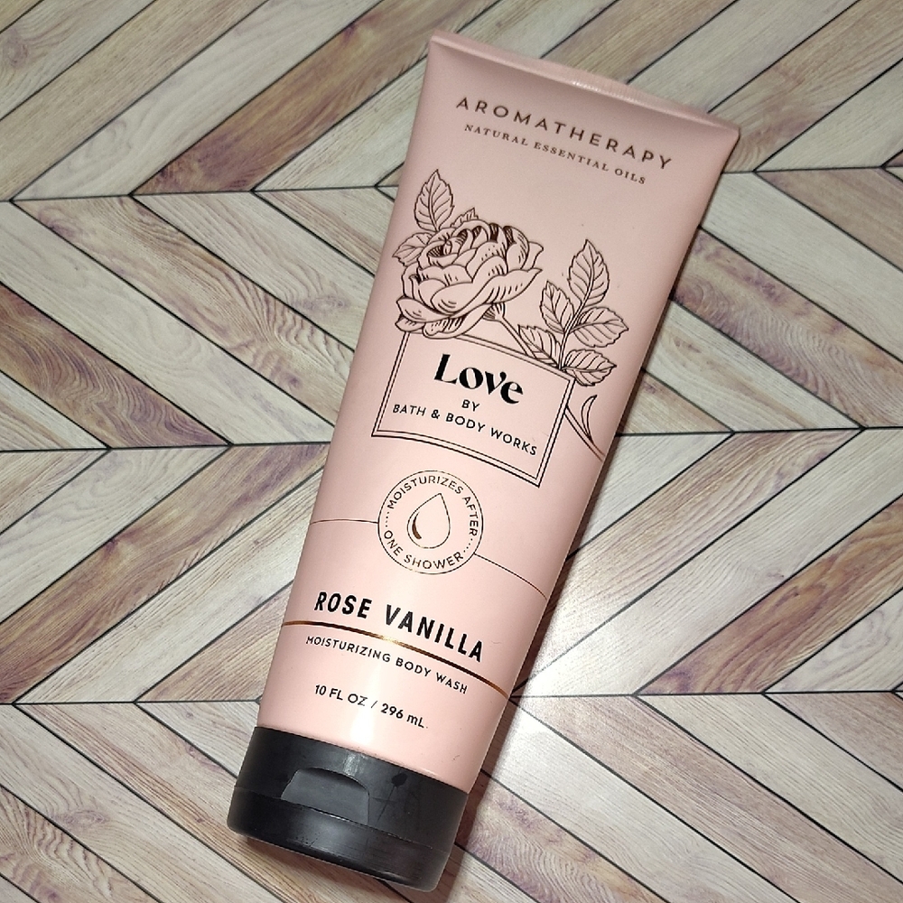 Bath & Body Works Aromatherapy Rose+Vanilla Moisturizing Cream Body Wash NWT